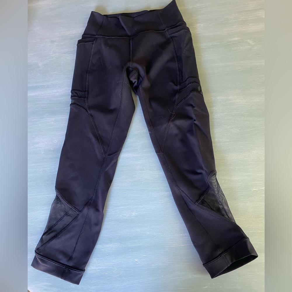 Lululemon On Pace Crop 21” Black Mesh Leggings 4